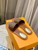 Luxury Signer lås den Flat Mule Women Slipper Sandal Brown Leather Star Summer Sandal Flats Flip Flop Outdoor Beach Casual Slippers With Box 35-43