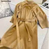 Topp lyxiga kappa Maxmaras 101801 Pure Wool Coat Labbro Dubbelsidig kashmir Vatten Rippel Camel Coat Autumn and Winter Female Star Premium Long Woolen Coatkyw9