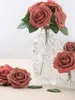 Fiori decorativi artificiali 25/50 pezzi reali in schiuma di cedro polveroso rose finte con steli per bouquet di nozze fai -da -te tavoli da casa decorazioni per la casa