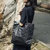 Väskor 2021 Kvinnor Nya modehandväskor Lady Shoulder Bag Kraft Paper Totes Retro Vintage Washable Student School Väskor stor kapacitet