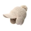 Ball Caps Women Earflaps Baseball Cap Big Pompom Plush Zimowy dzianinowy kapelusz solidny dam