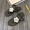 Designer Ladies Sandals 2023 New Flat Bottom Camellia Clamping Foot Summer European And American Style Casual Shoes INS Holiday Women's Shoes