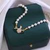 West Queen Saturn Vivi Pendant Perle Collier Clavicule Chaîne de bijoux Luxury pour hommes Bijoux pour femmes