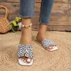 Slippers Femmes Sandales Leopard Flats Summer Summer 2023 Designer Slingback Flip Flip flipflises de la plage de la plage