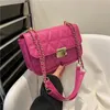 Taschen Marken -Frauen -Umhängetaschen 2022 Stickerei Kette gesteppte Schulterbaus und Handtasche Frauen Clutch Bags Ladies Hand Bag Pink Pink