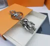 Luxurys designers keychains Car designer Key chain Men Women Bag Pendant Accessories trend fashion with box 2 options very nice2742072