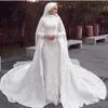 Atemberaubende 2024 bescheidene muslimische Meerjungfrau-Brautkleider mit abnehmbarer Schleppe, Spitzenapplikationen, Überrock-Brautkleider, Hijab, Hofschleppe, Vintage-Robe