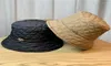 Berets outono e inverno pescador chapéu feminino quente engrossado para baixo treliça rebite v preto bacia maré8181706