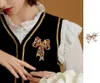 Brooches Antique Vintage Rhinestone Inlaid Bow Brooch Women's Luxury Court Style Pins Irregular Corsage Coat Accessories