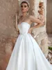 Sweetheart Elegant Satin A Line Wedding Dresses Simple Ruched Boho Garden Bridal Gowns Sexy Thigh Split Court Train Plus Size Bride Reception Robes de Mariee CL3112