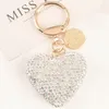 Keychains Fashion Love Heart Full Rhinestone Crystal Alloy Vrouwen Autobas Key Ring Shining Hanger Holder Holder Ornament Party Gift
