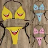 Bikini Set Bikini sexy Costume da bagno giallo Stampa cartoon Moda dolce Reggiseno da donna Costume da bagno Deep V Summer Beachwear Party Bikini suitL231225