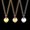 T Lettre Peach Heart Wave Green Drop Huile Collier épais couple