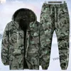 Survêtements pour hommes Automne Hiver Ensemble avec des vêtements de camouflage chauds en peluche Vêtements de travail résistants à l'usure Protection du travail résistante à la saleté