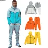 Tech Fleece Tracksuits Designer Zipper Jacket Sweatpant Piece Set Tracksuit Hoody Mens Womens Black Hoodies Suit