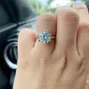 AEAW 1 0CT 3CT 5CT EF ROUND 18K BIAŁY ZŁOTA PLATED 925 SREBROWY MOISSANITE Ring Test Diamond Test Biżuterii Kobieta Dziewczyna Prezent x22239J