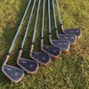 Clubes de golfe MTG ITOBORI Conjunto de ferro cor marrom com eixo de aço/grafite com headcovers 7pcs (4,5,6,7,8,9,P)