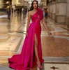 Sexy Fuchsia Prom Geburtstagskleid 2024 Meerjungfrau High Side Slit Federn Fleck Falte Lange Abend Formale Party Kleider Vestido De Gala Robe De Soiree