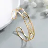 Bransoletki niestandardowe bransoletki spersonalizowana bransoletka z bolenia cyrkonowa z diamentową biżuterią słowa litery mankiety bransoletki dla kobiet