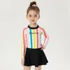 Ustaw strój kąpielowy UPF50+ Baby Szybkie stroje kąpielowe dla dziewcząt w paski Rainbow Children's Rashguard Beach sukienki dla dzieci Kąpiel Suit