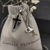 Modne naszyjniki Wisior Pendant David Y Sterling Collection Classic Cross Cross Sword Męcz i para damska