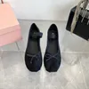 Sweet Smooth Ballet 2024 النسخة الكورية الجديدة من French Retro Fairy Flats Soft Flats Mary Jane Shoes