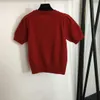 Designer-Damen-T-Shirt-Kleidung für den Sommer, Oberteile, Mode, Maurer-Logo, kurzärmeliges Stricken mit Ärmeln, 26. Dezember