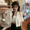 夏の半袖クロップドジャケット女性韓国のファッションボタン薄いブレザーウーマンソリッドカラースーツコートムージェル231225