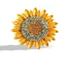 Broche de girasol de cristal, broches de joyería clásicos de Color dorado para mujer, regalo, Pin de piedra de circón bonito, accesorios de abrigo para vestido 8134790