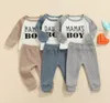 Kläder set 024m spädbarn baby pojkar kläder 2 st mamma pojke bokstav lång ärm pullover toppar elastiska byxor 3 färger klädning2136520