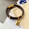 Lederen armbanden gouden armbanden paar bloem brief aangepaste manchet vriendschap band vrouwen mannen roestvrij stalen sieraden Lock Armband Ch3263