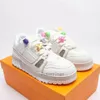 Nya designerskor präglad panda tränare sneaker vit svart himmel blå grön denim rosa röda lyxys mens casual sneakers låga plattform kvinnors tränare storlek 36-45 01