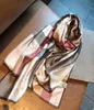 Marque de luxe femmes été soie PashminaScarves châles dame enveloppes doux femelle géométrie plage volé bandanna foulard muffler1109336