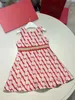Varumärkesflickklänning Designer Baby Dresses Storlek 110-160 Fullt tryck av brevländer Barnkjol Jacquard Tyg Toddler Frock DEC20