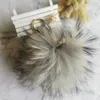 Big 15cm fluffig riktig päls boll pom poms naturliga pompom läder rem nyckelring nyckelkedjan ring hänge för kvinnor charm F278 231226