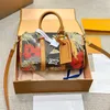 Borsa con cuscino a forma di fiore Borsa di design Borsa a tracolla Borsa con cerniera portatile Borsa a tracolla da donna Borsa da viaggio per il fine settimana Borsa per bagagli di grande capacità Stampa di lettere Totos