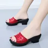 Женские тапочки с открытым круглым носком, Pantuflas, дизайн Sapatos Feminino, однотонные модные удобные босоножки на танкетке для женщин, летние