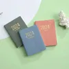 2024 A7 Mini Portable Agenda Book Diary Weekly Planner's Notebook för att skapa engelska anteckningsböcker med Calender School Office Supplies 231226