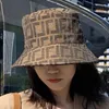 Projektanci mody Letter Bucket Hat for Men's Women's Supsable Caps Brown Fisherman Beach Sun Visor Wide Rmats Hats Foldi324V