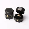 Mini Black Octagonal Box Pu Leather Advanced Vintage Jewely Display Rekommenderad bröllop Diamond Ring Box 240109