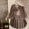 Детская одежда, костюм в корейском стиле, костюм для девочек, осенне-зимняя детская модная шуба, вязаный топ, плиссированная кожаная юбка 231225