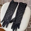 Femmes Dentelle Gants Designer Lettres G Brodée Mitaine De Luxe Split Doigt Mitaines 2 Styles Noir Femme Longue Maille Guantes Mode Sexy Gant