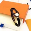 2021 Nuevo diseñador de lujo Pulsera de cuero Hombres Moda Personalidad Fiesta Pareja Joyería de alta calidad con Box279R