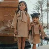 Cappotti per bambini per ragazze Trench per bambini Moda coreano Arco Capispalla Autunno Vestiti per adolescenti Ragazze Cappotto lungo Giacca a vento 231225