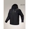 Męski projektant Activewear Arcterys Bluza z kapturem płaszcza Archeopteryx Ładka Charge Black Slim Fit Top Outdoor Camping Płaszcz 90HG