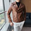 Männer Turn-revers Pu Jacke Leder Mantel Außerhalb Frühling und Herbst Straße Trendy männer Persönlichkeit Einfache Punk Fan Mantel s-3XL 231226