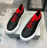 2024 nuove scarpe da ginnastica larghe da uomo di moda Scarpe sportive da allenatore Suole da corridore con piattaforma di design Scarpe casual Scarpe sportive classiche da triangolo in pelle 38-44EU