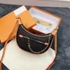 Crossbody Bags Women Clutch Handbag Top Luxury Designer Loop Bag Croissant Bags Shoulder Hobo Purse Genuine Leather Zipper Open Lady Handbags Metal Chain