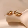 Brincos de parafuso prisioneiro 18k banhado a ouro s925 prata agulha anti alergia em forma chique incrustado branco cz zircão superfície lisa lua orelha studs