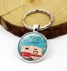 2020 Happy Camper Citation Porte-clés Voyage Voiture Porte-clés Anneau Verre Cabochon Dôme Bijoux Pendentif Argent Métal Porte-clés Mode Cadeau3678234